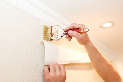 Pose de papier peint à la Bazoche-Gouet — revêtements muraux et toiles de verre